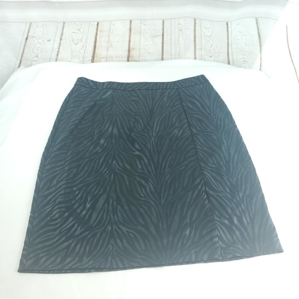 Ashley Stewart Womens Black Faux Leather Tiger Print Back Zip A Line Skirt Sz 14
